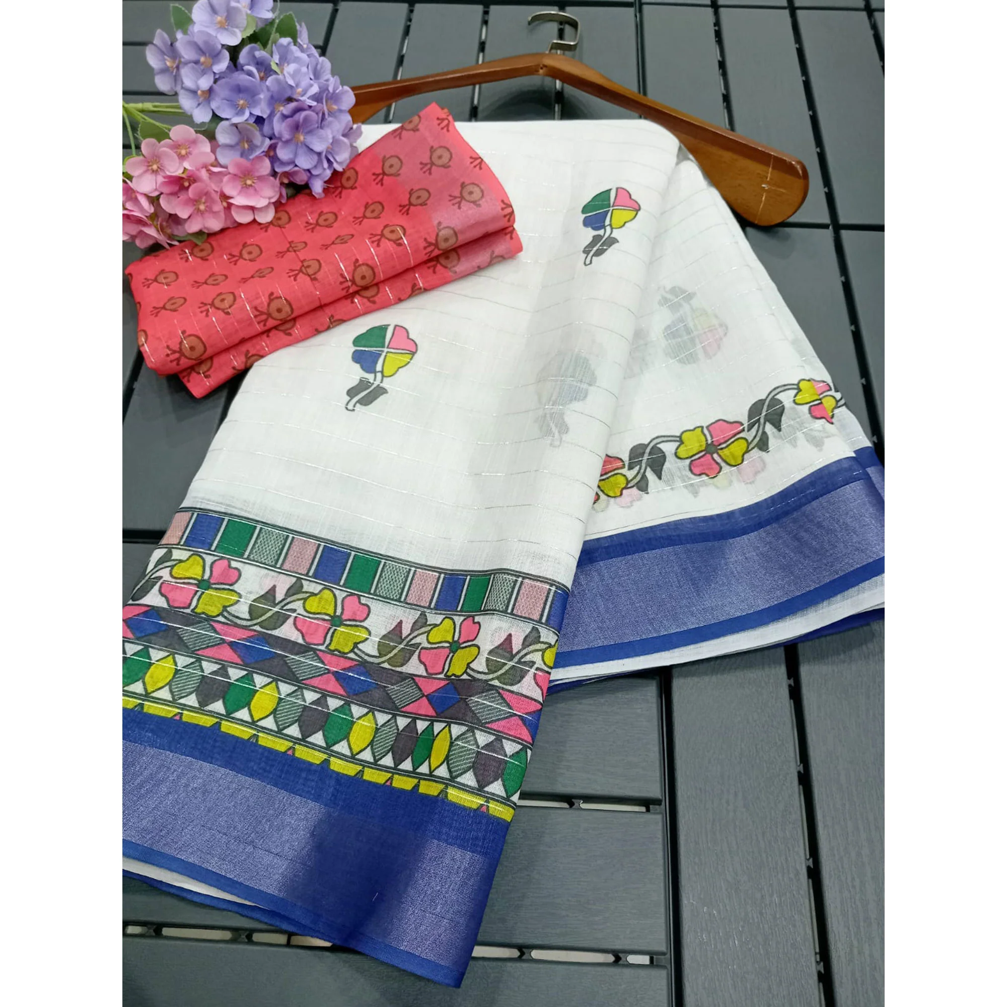 White Digital Printed With Zari Work Linen Cotton Saree - Image 3