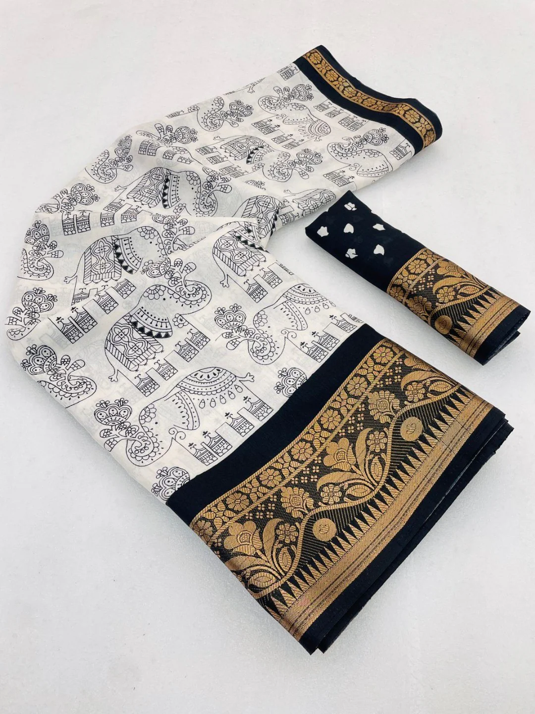 White Dola Silk Saree with Black Border Lightweight Festive Outfit - Image 3