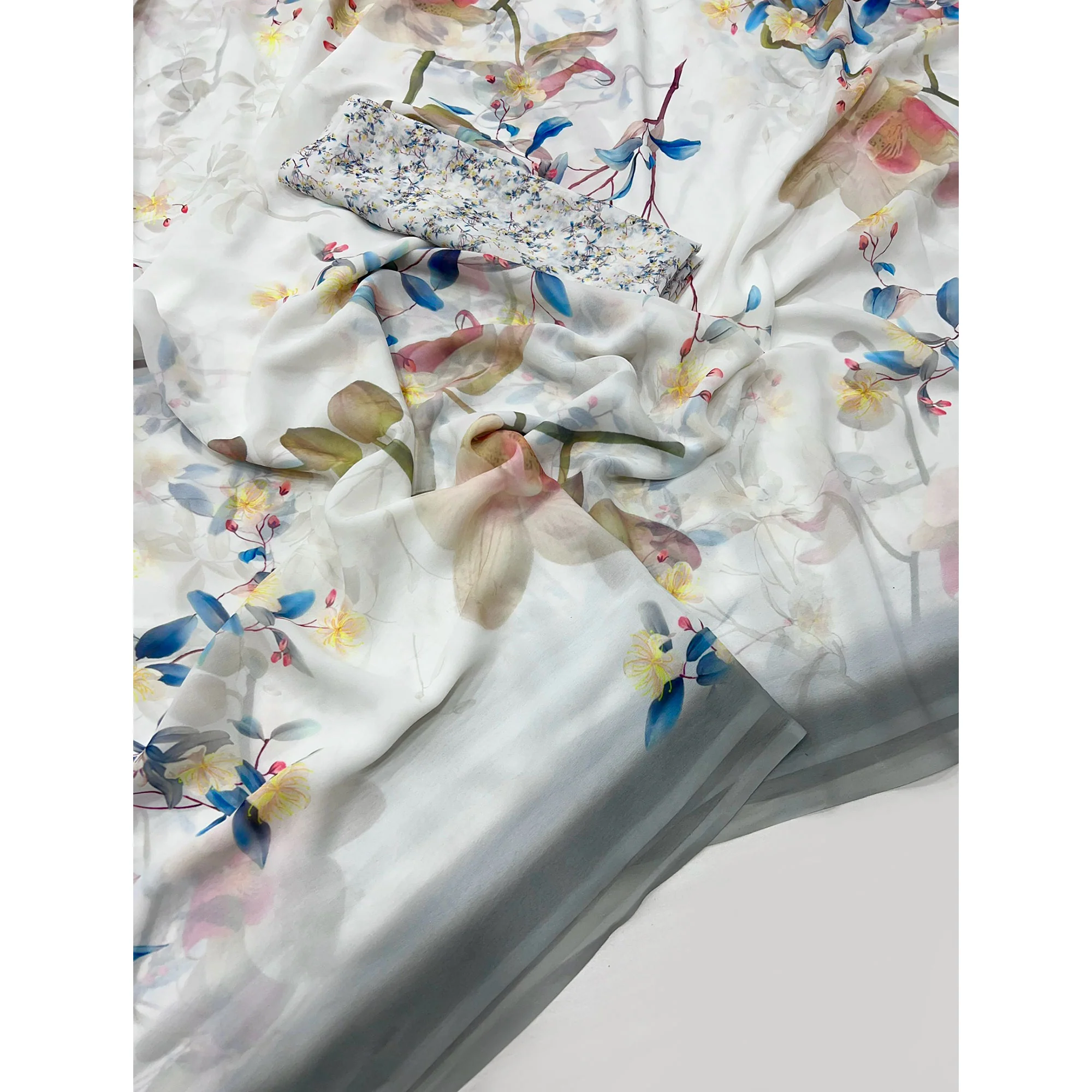 White Floral Digital Printed Georgette Saree - Image 3