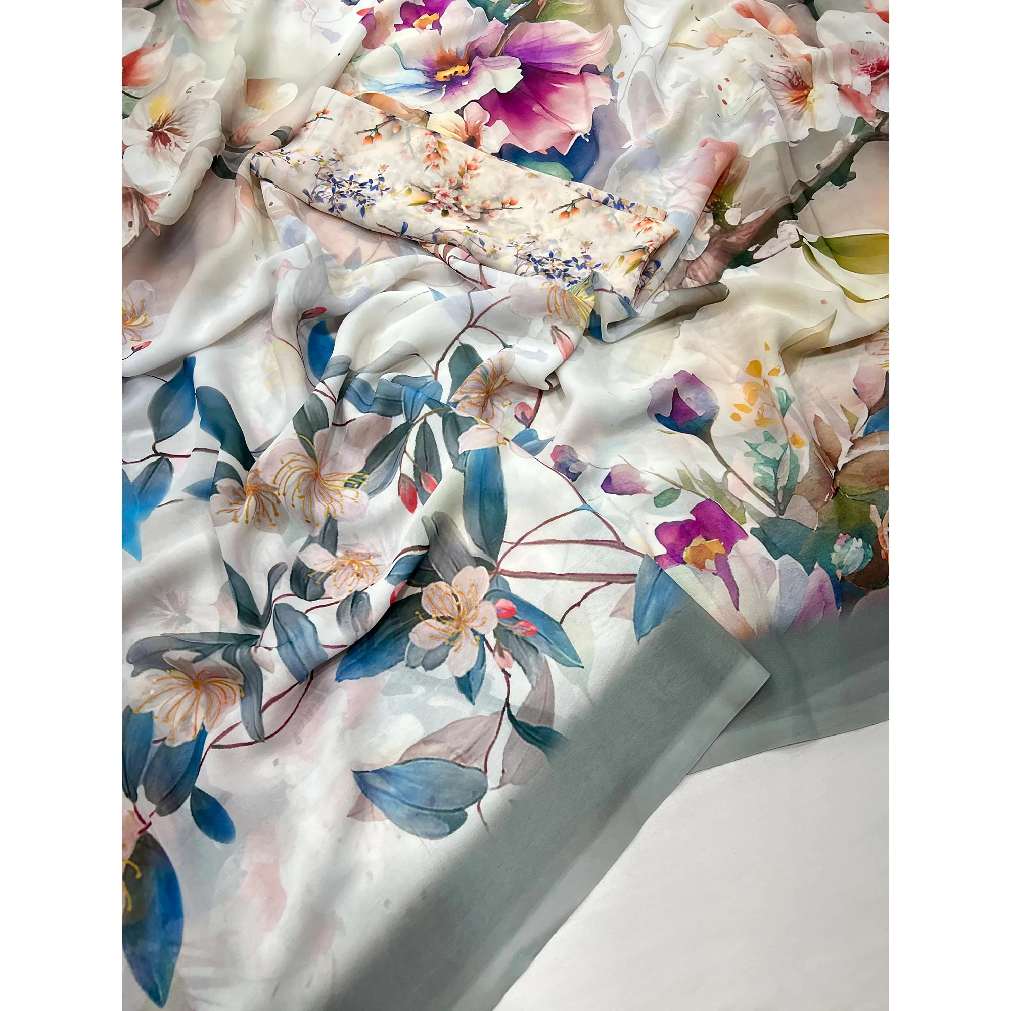 White Floral Digital Printed Georgette Saree - Image 3