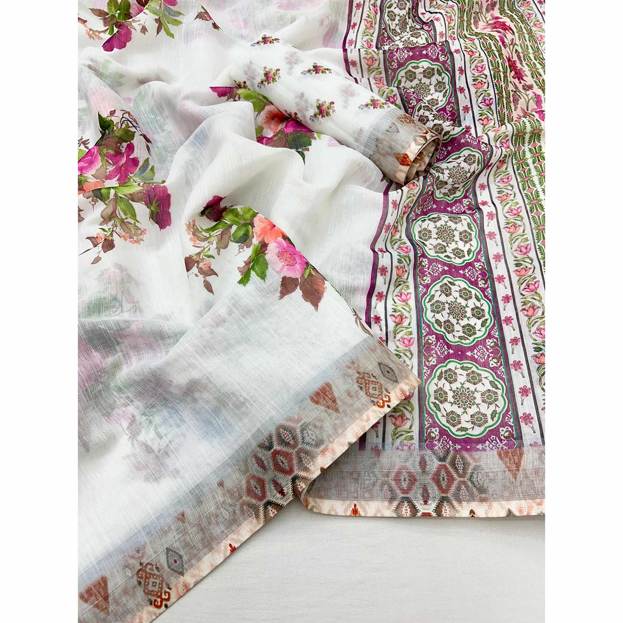 White Floral Digital Printed Linen Saree With Zari Border - Image 3
