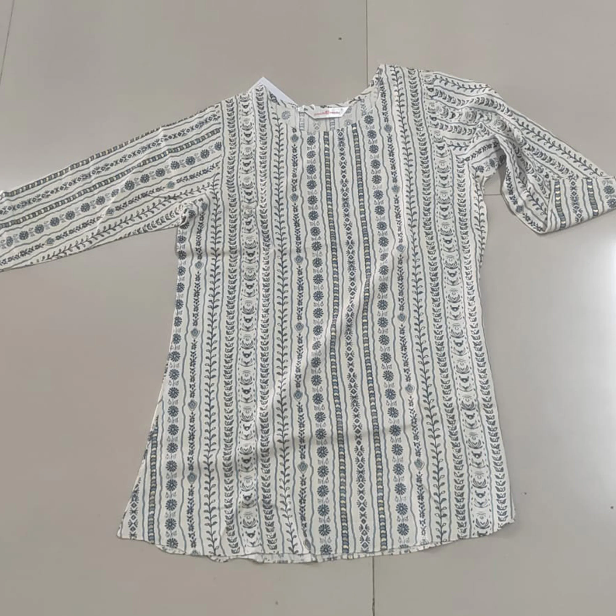 SVC-15498-WHITGREY
