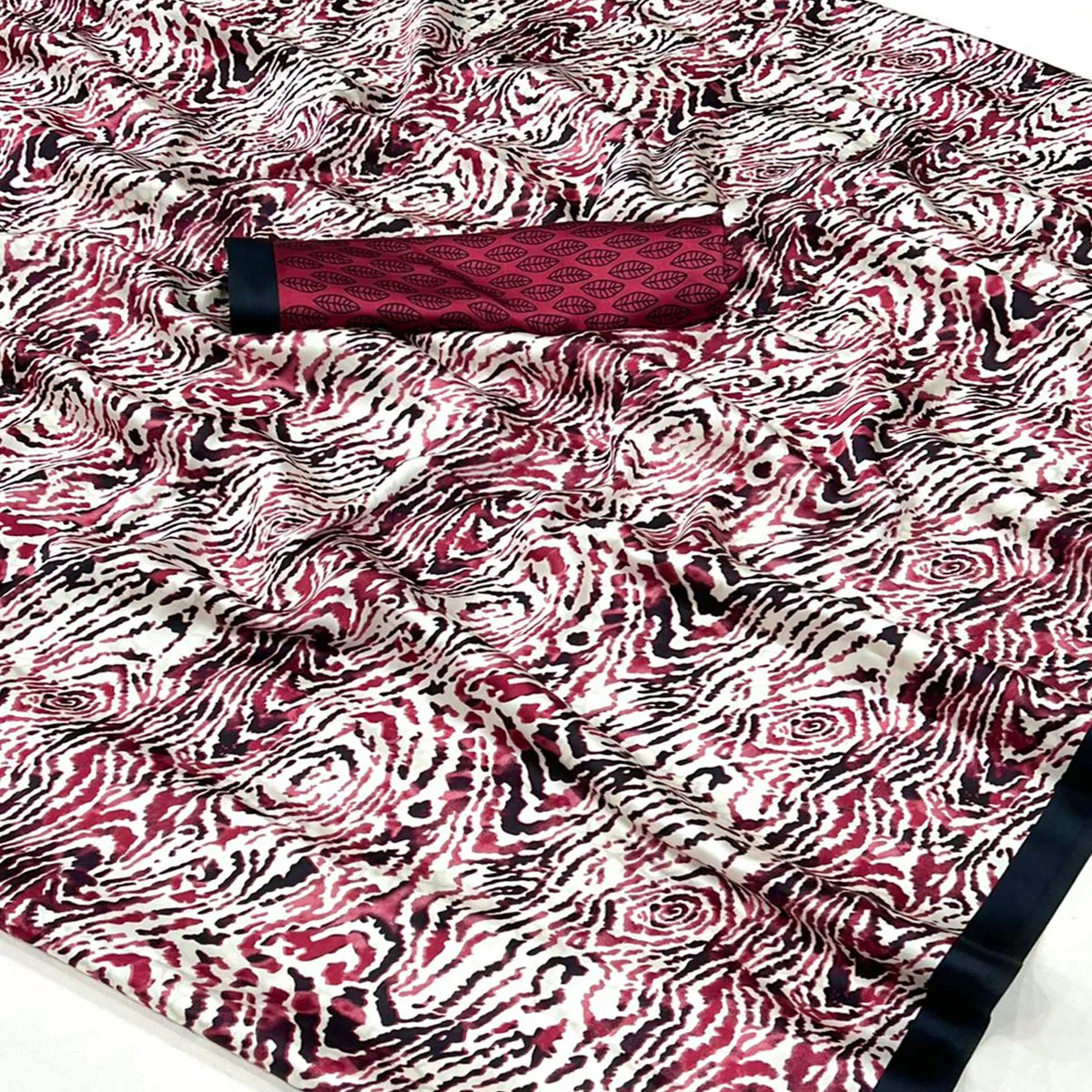 White & Maroon Contemporary Printed Satin Saree - Image 2