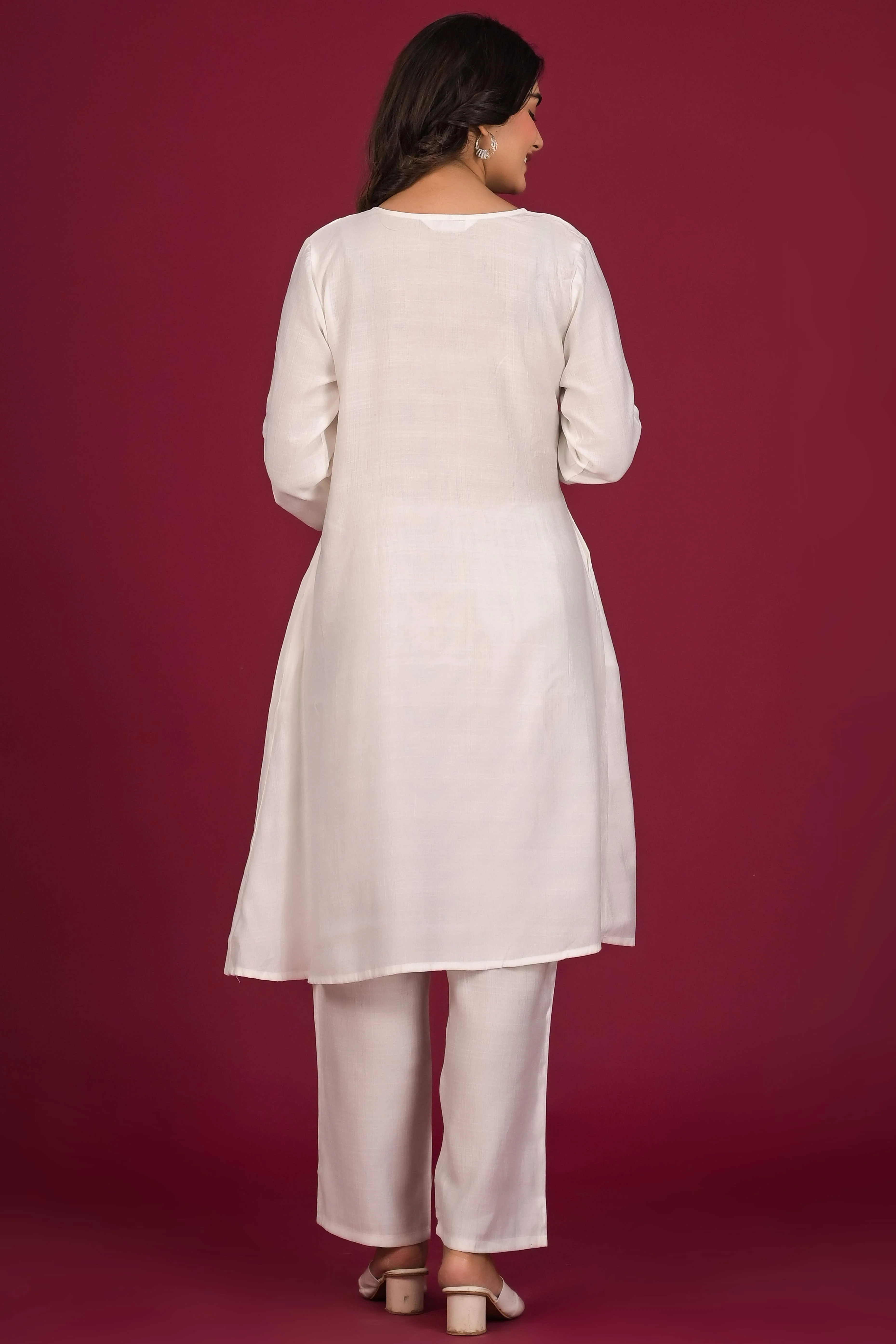 White Neck Embroidered Viscose Top Bottom Set - Image 4