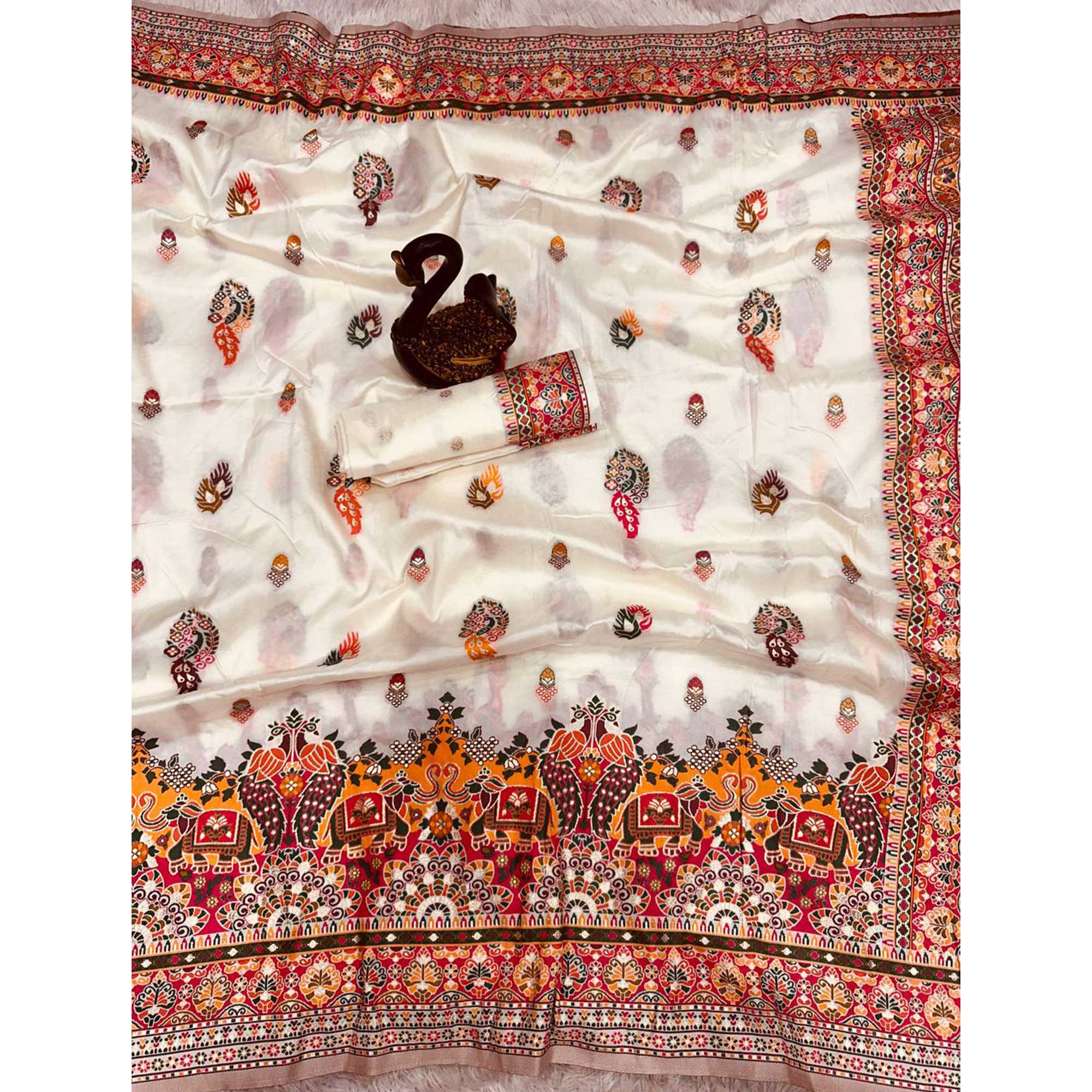 White Pashmina Silk Weaving Saree Designed in Classic Rajwadi Style for Festive Wear - Image 4