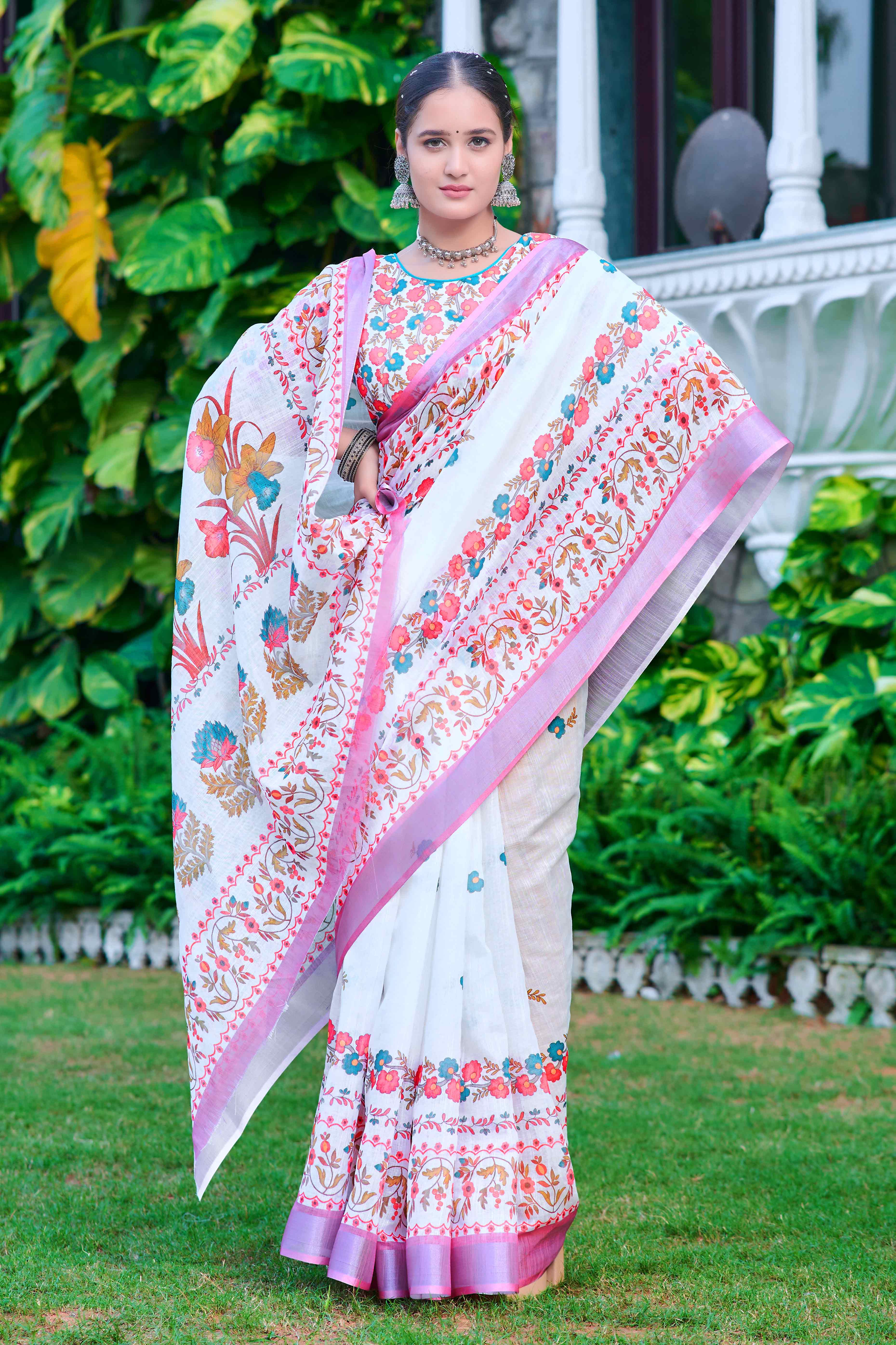 White & Pink Floral Printed Linen Saree - Image 4