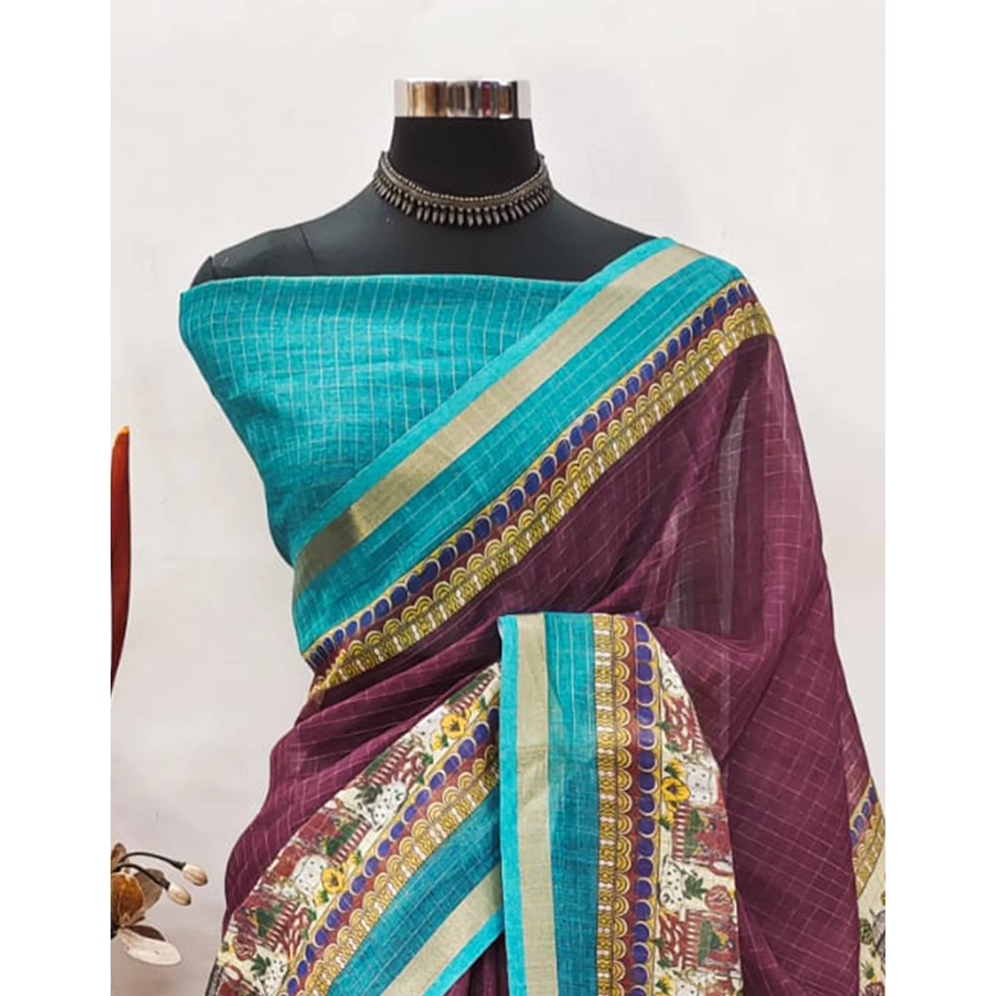 Wine Checks Zari Woven With Printed Linen Saree - Image 7