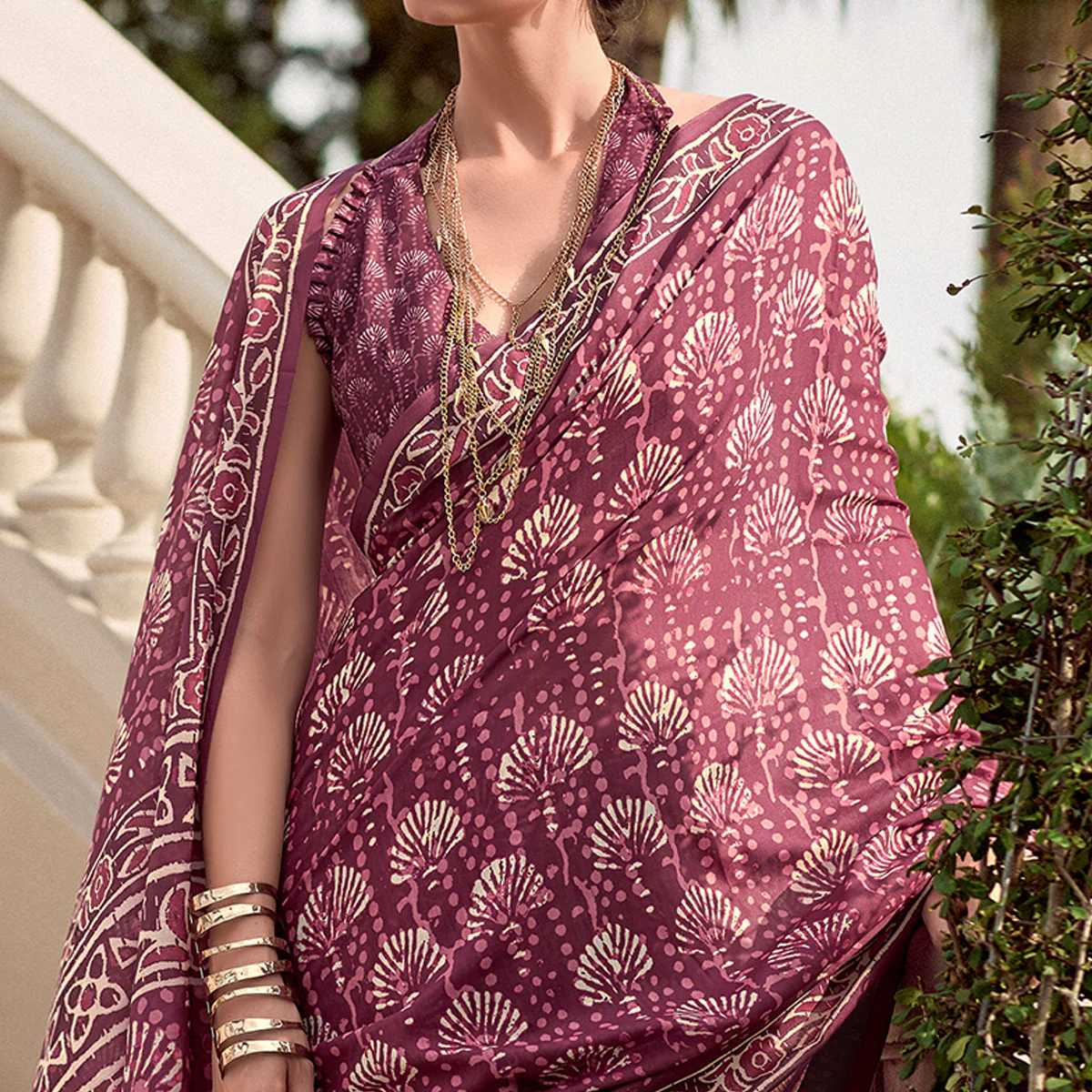 Wine Floral Printed Mul Pure Silk Saree - Image 3