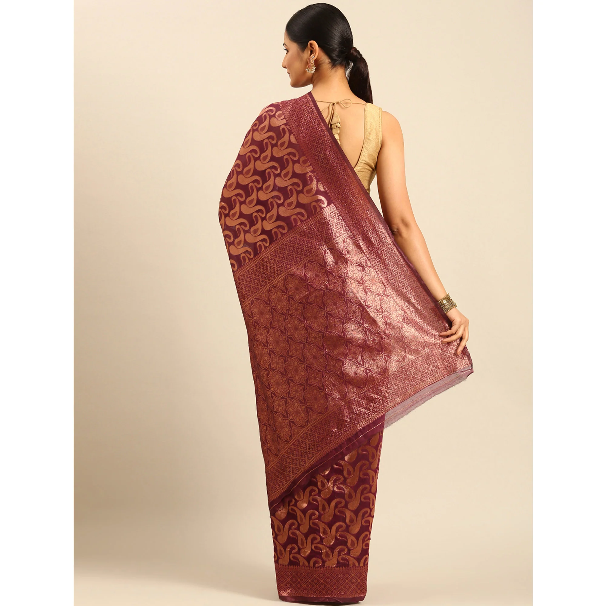 Wine Floral Woven Cotton Silk Saree - Image 5