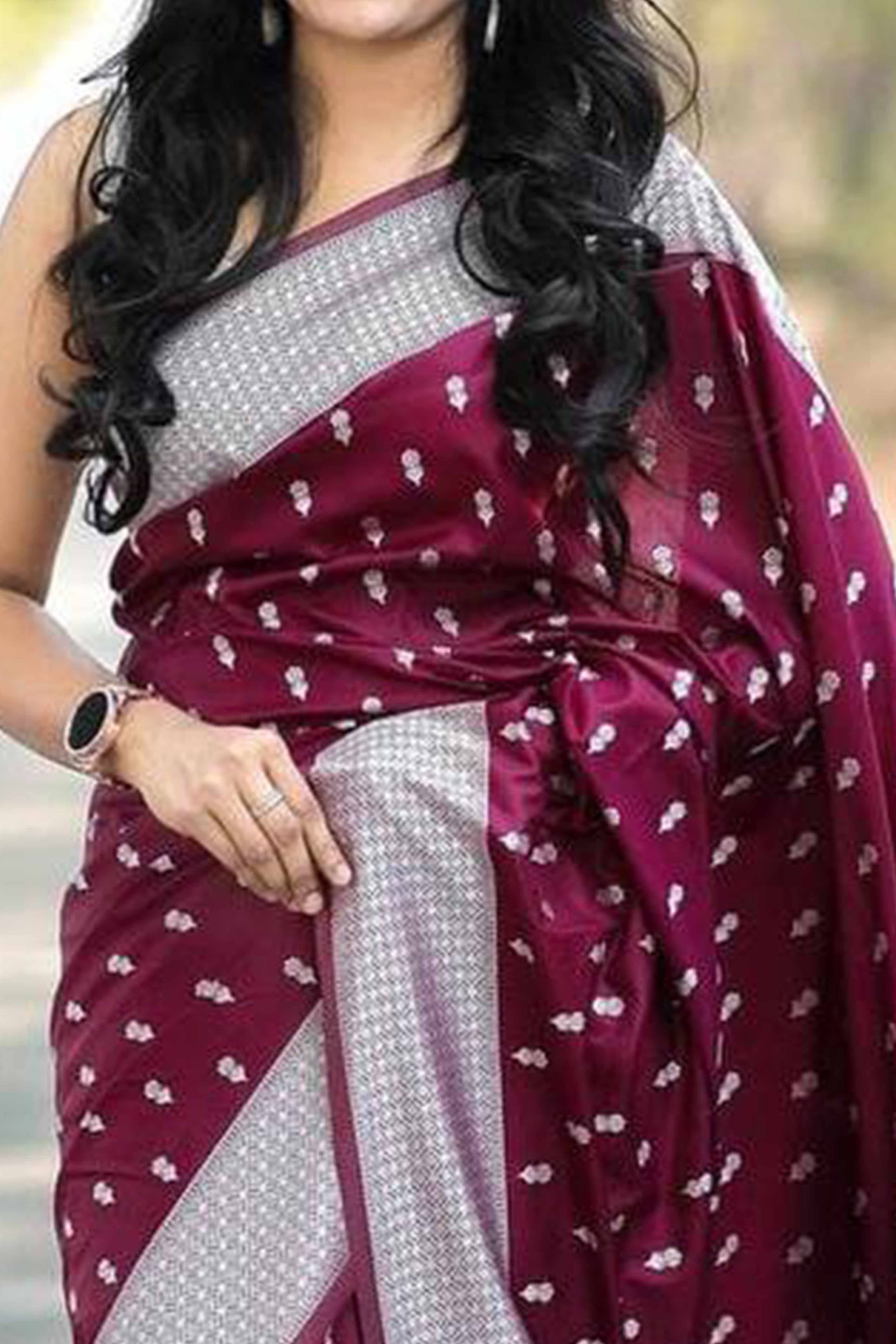 Wine Floral Woven Lichi Banarasi Silk Saree With Tassels - Image 2