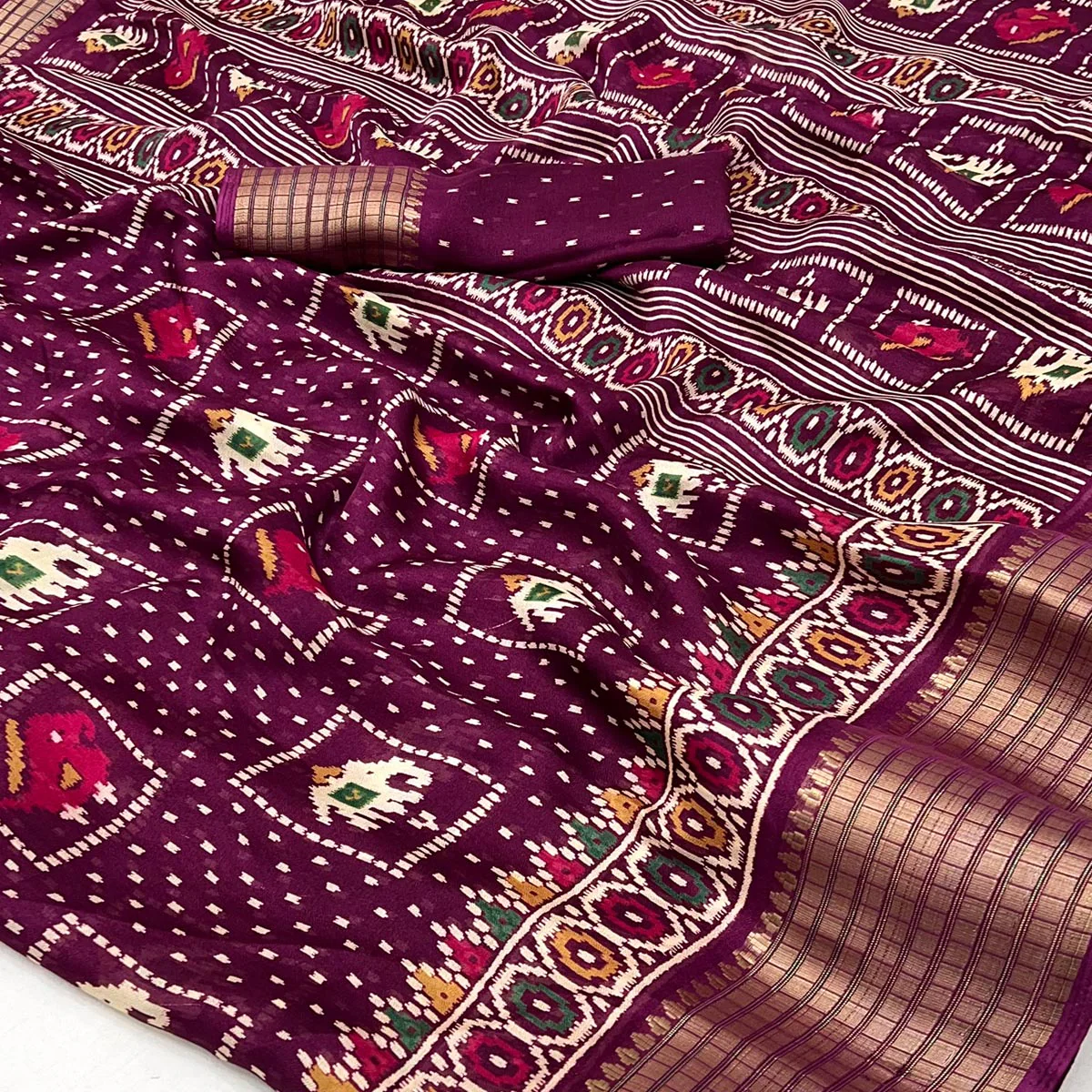 Wine Printed Georgette Saree With Woven Border - Image 2