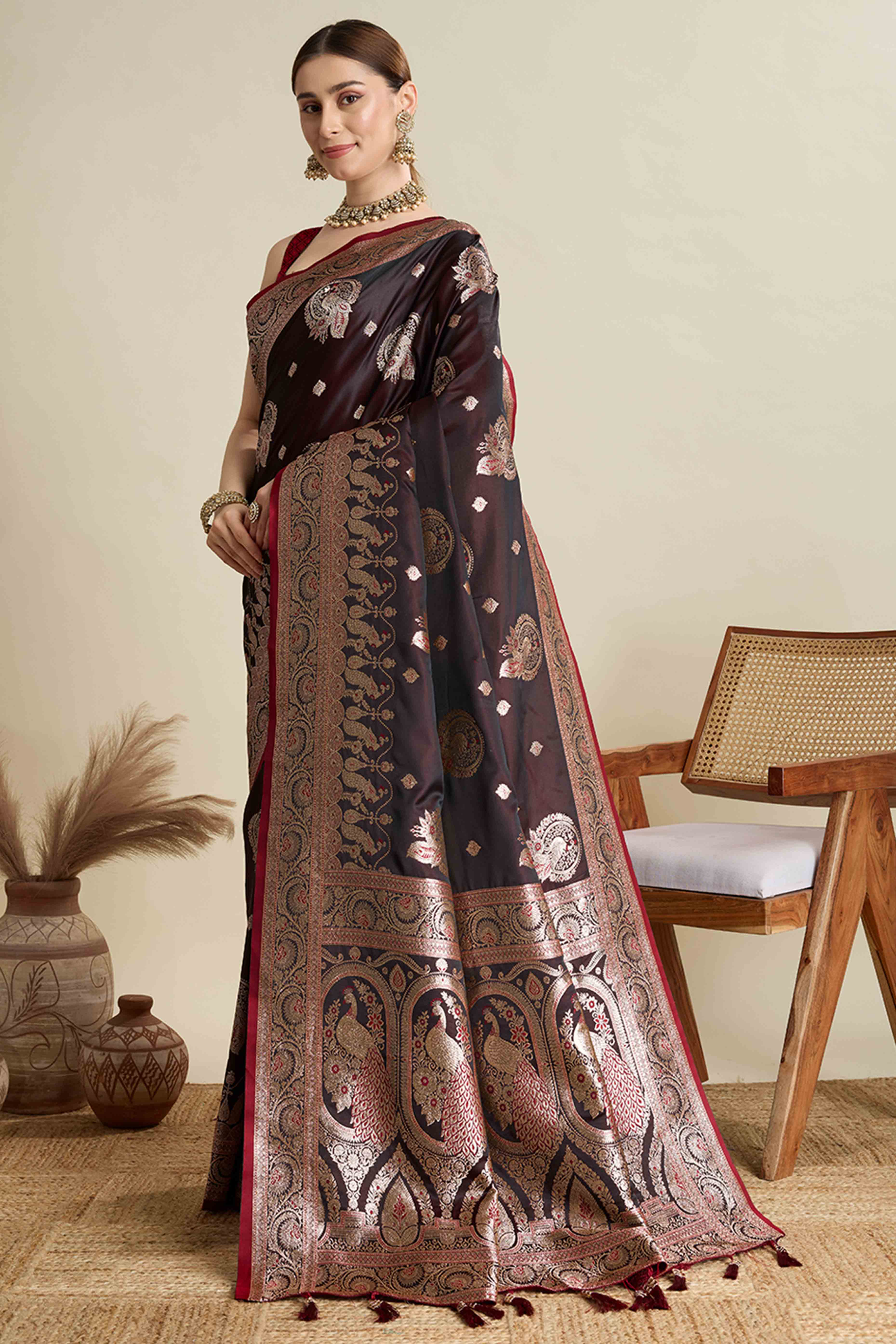 Wine Pure Silk Saree Featuring Traditional Banarasi Zari Weaving Patterns - Image 3