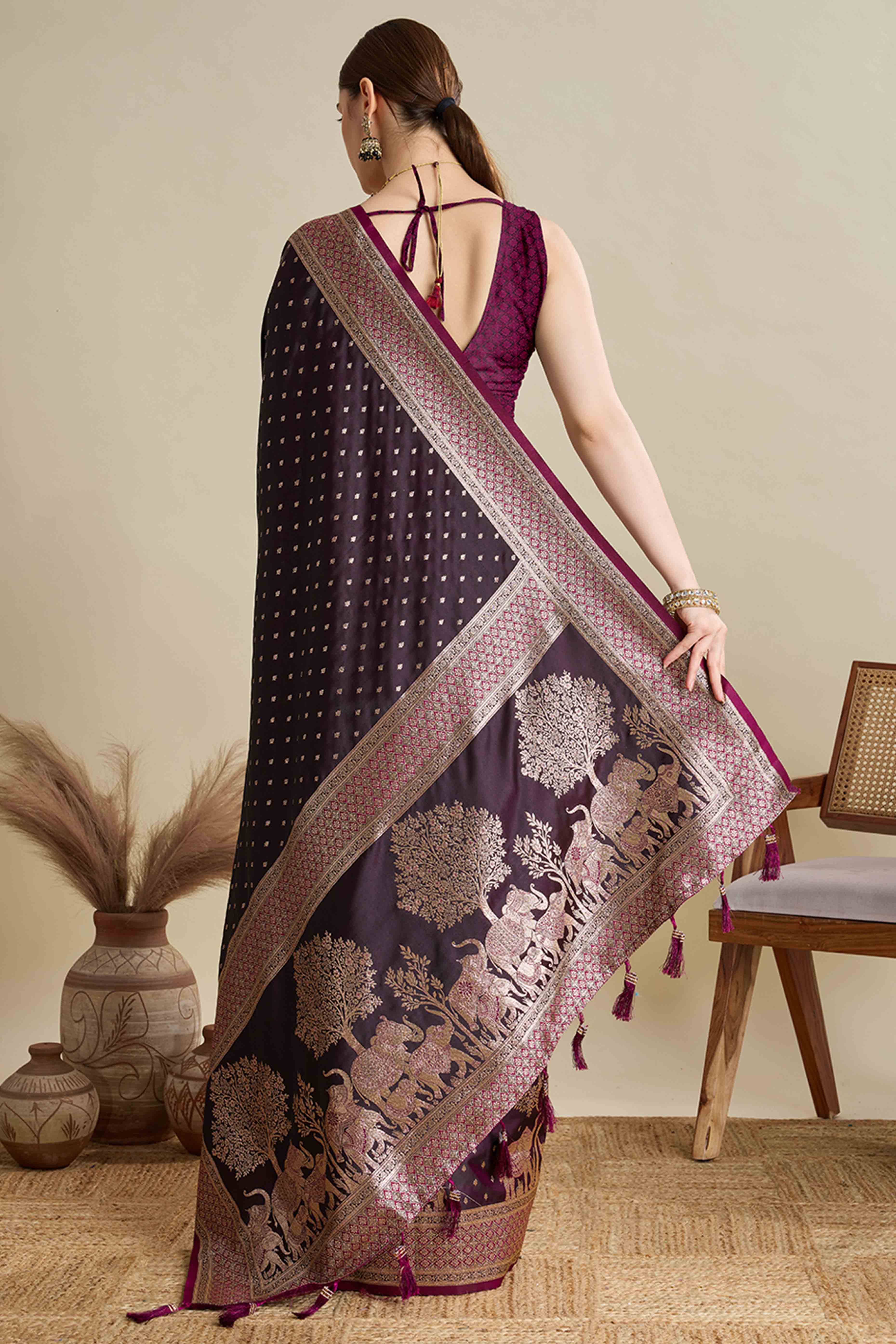 Wine Pure Silk Saree Featuring Traditional Banarasi Zari Weaving Patterns - Image 5