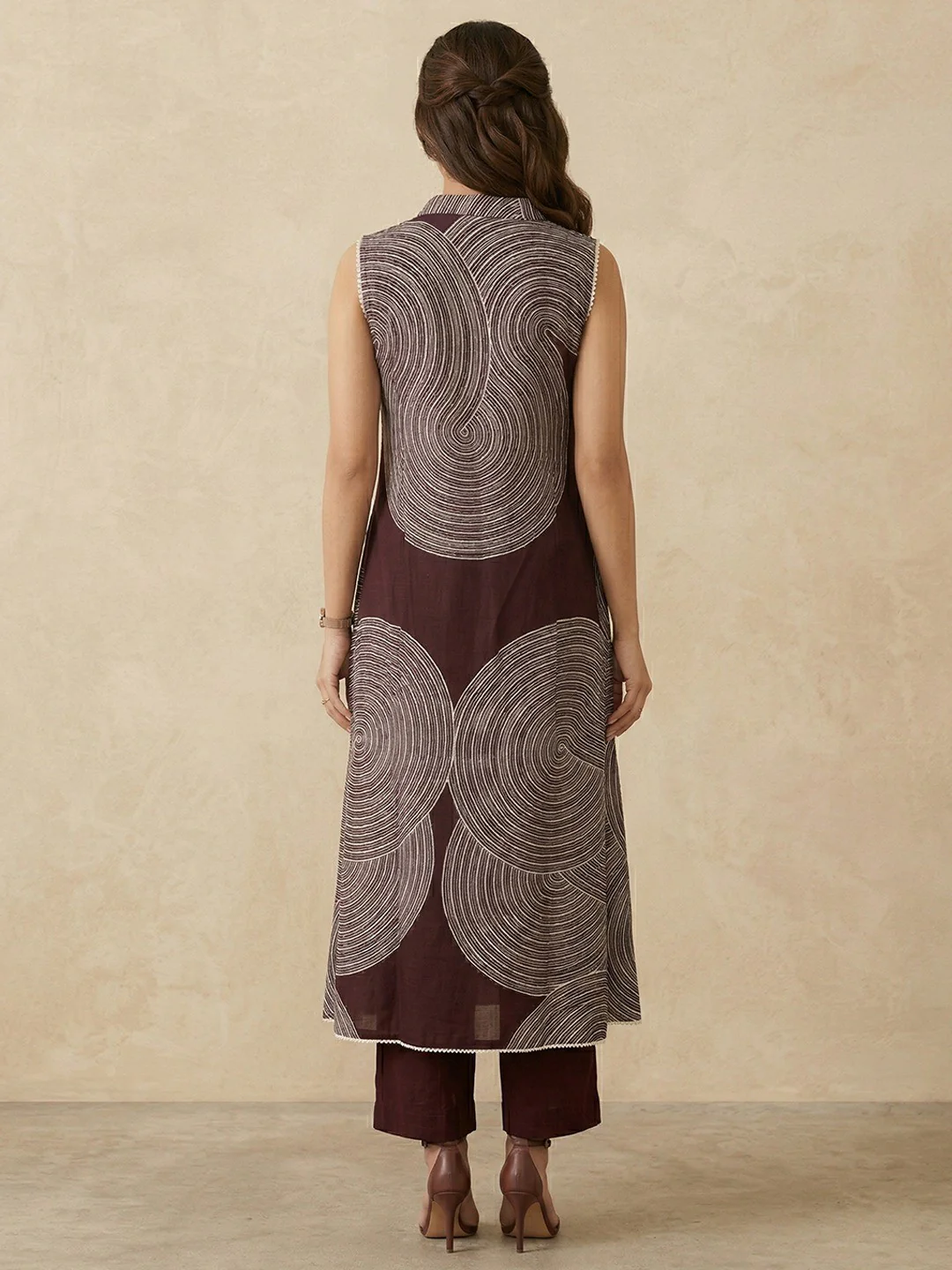 Wine Rayon Top Bottom Set with Abstract Print and Lace Detail - Image 3