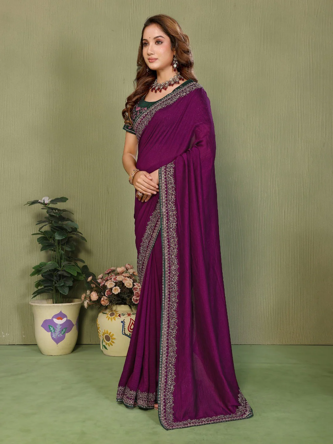 Wine Vichitra Silk Party Wear Saree Featuring Detailed Stone Work and Rich Elegant Finish - Image 5