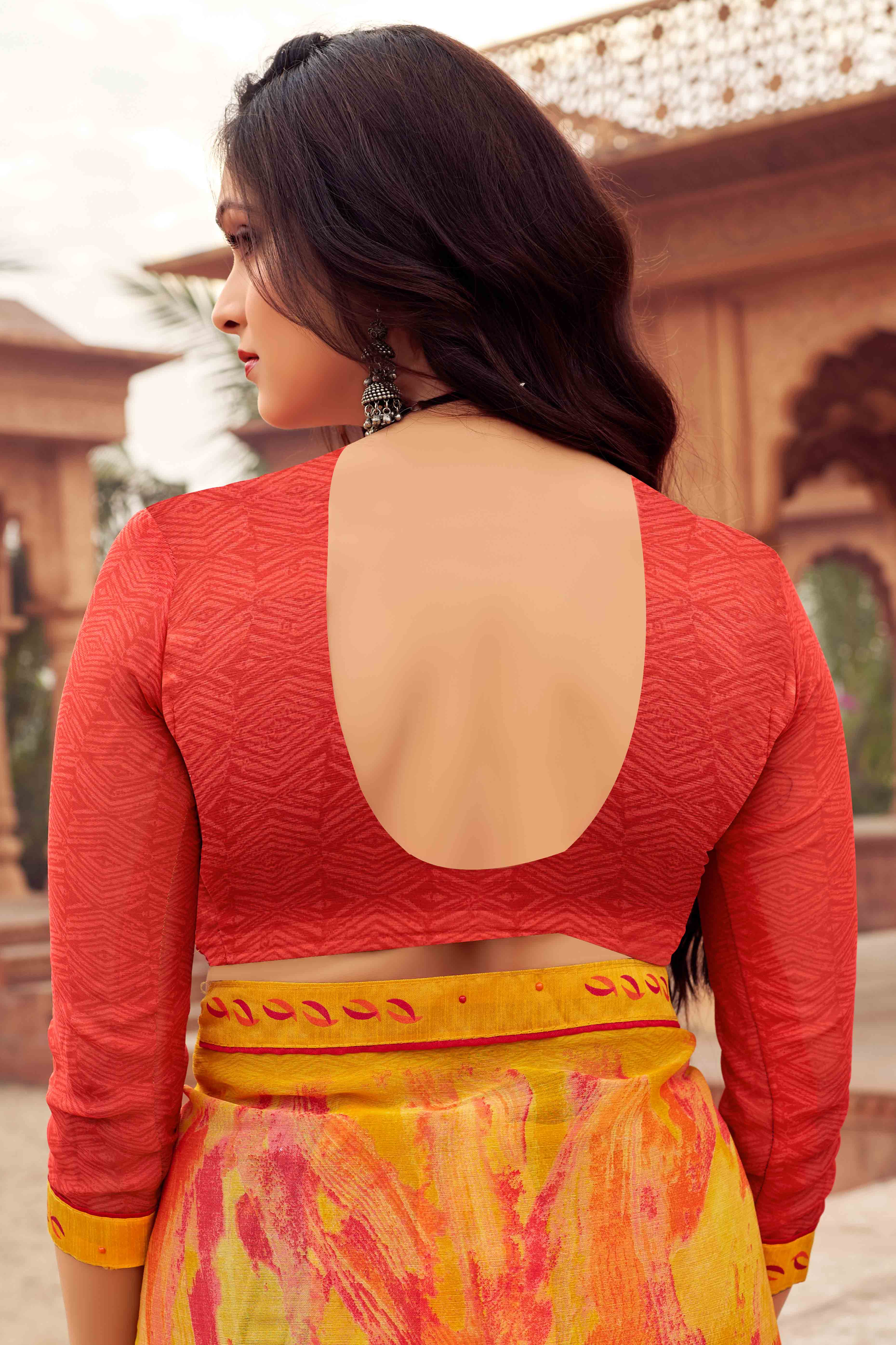 Yellow Abstract Printed Chiffon Saree - Image 5