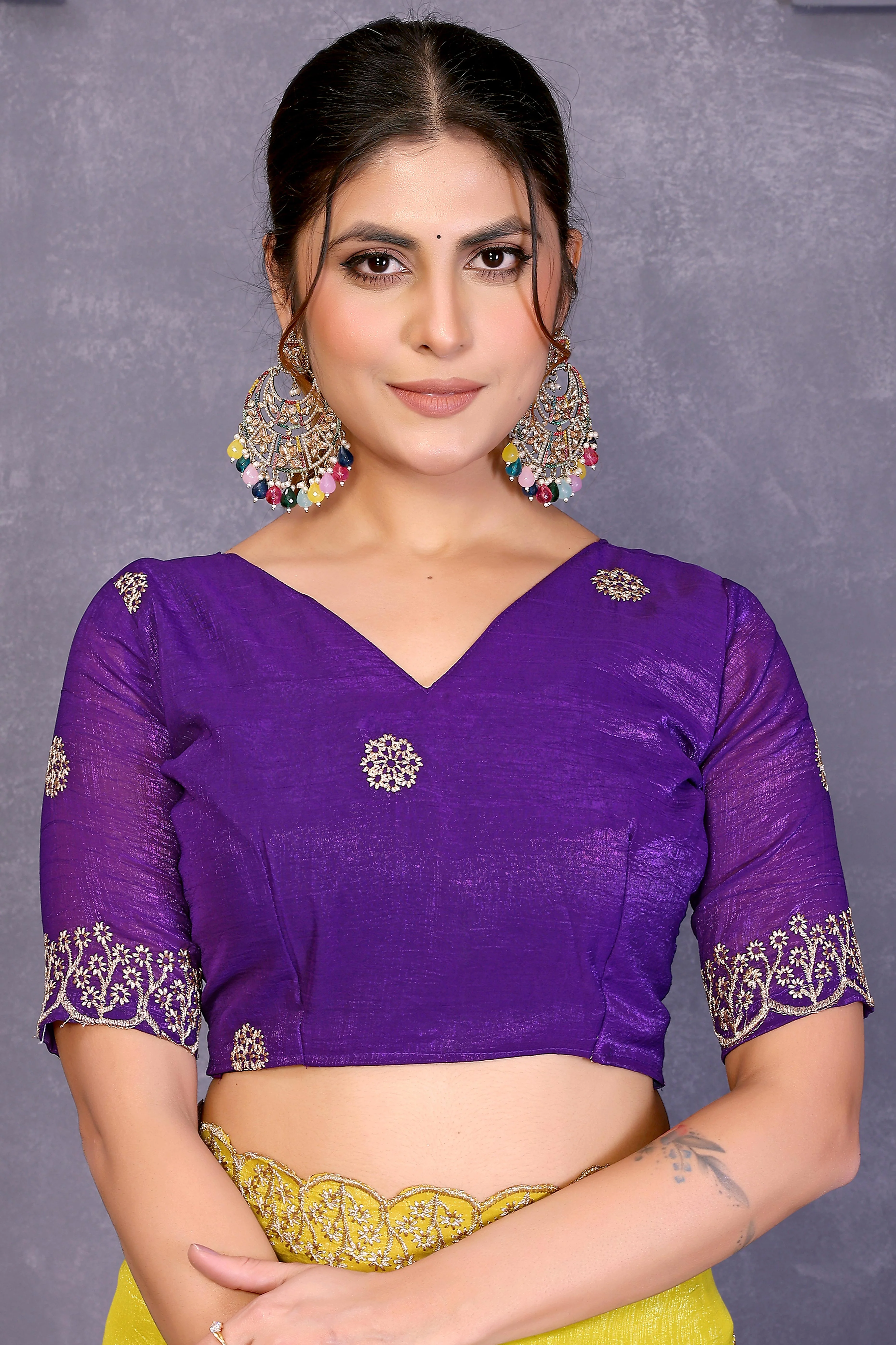 Yellow Designer Crunchy Saree Enhanced with Delicate Thread Work Embroidery - Image 6
