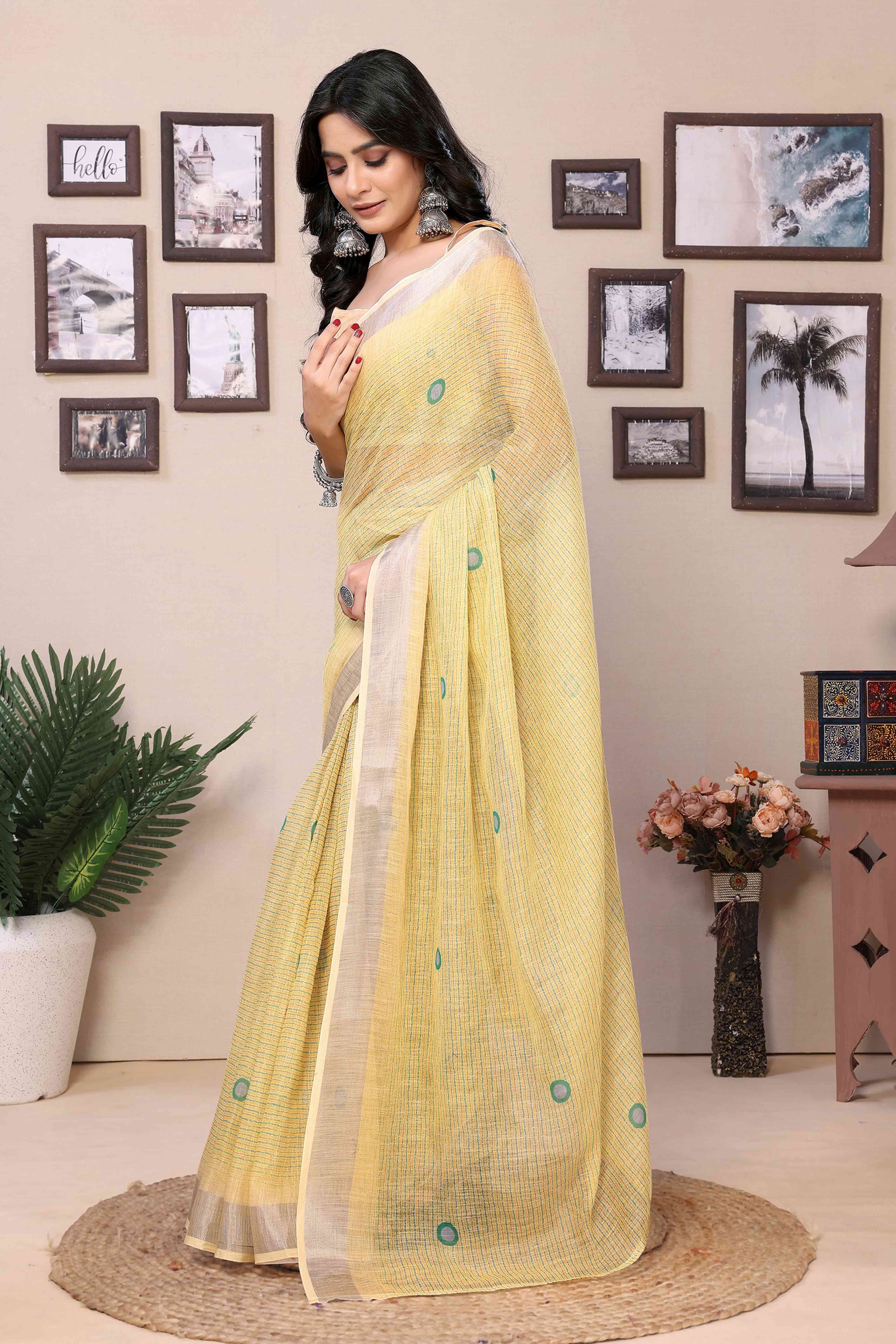 Yellow Geometric Digital Printed Cotton Blend Ready To Wear Saree - Image 4