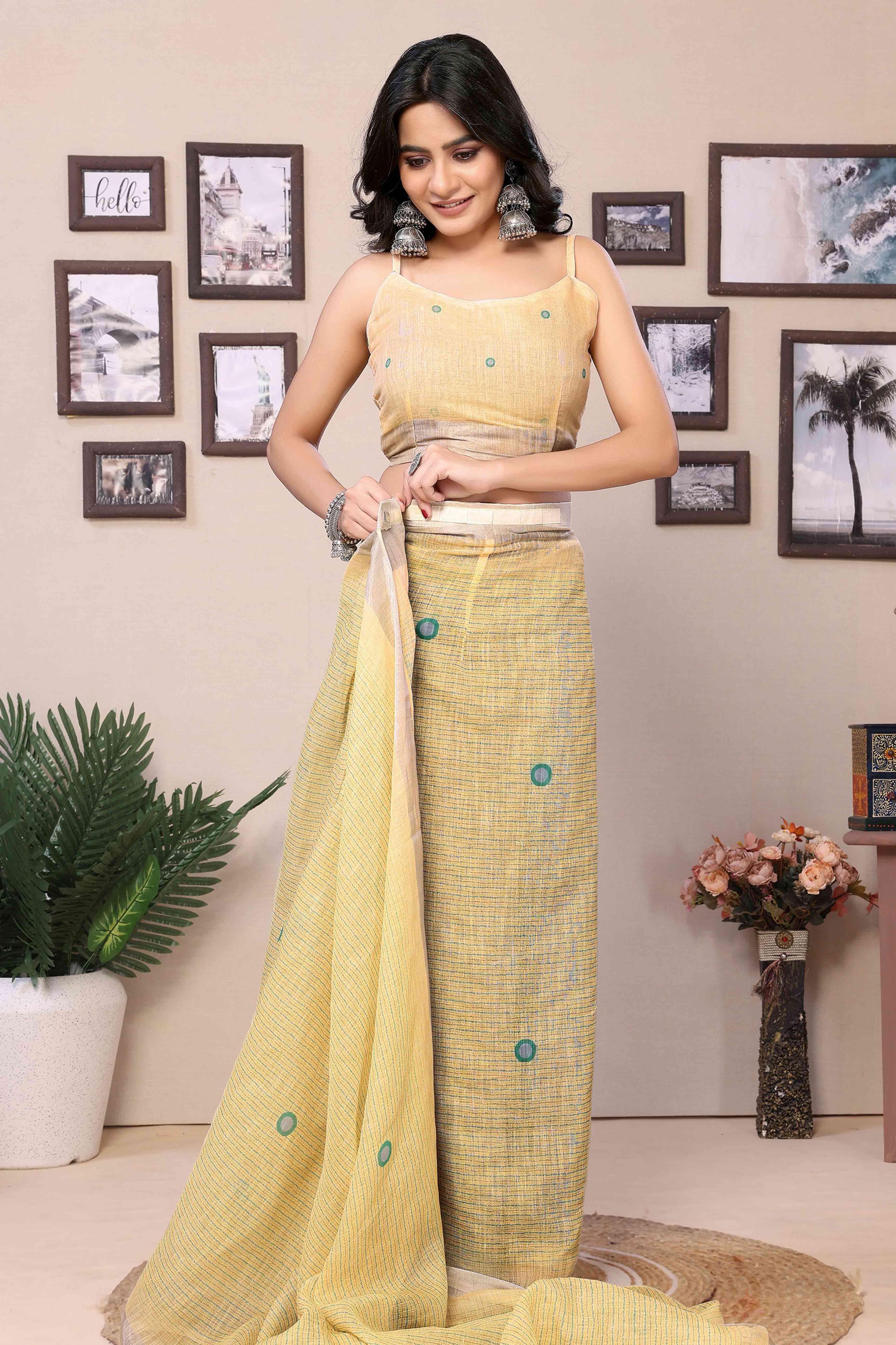 Yellow Geometric Digital Printed Cotton Blend Ready To Wear Saree - Image 5