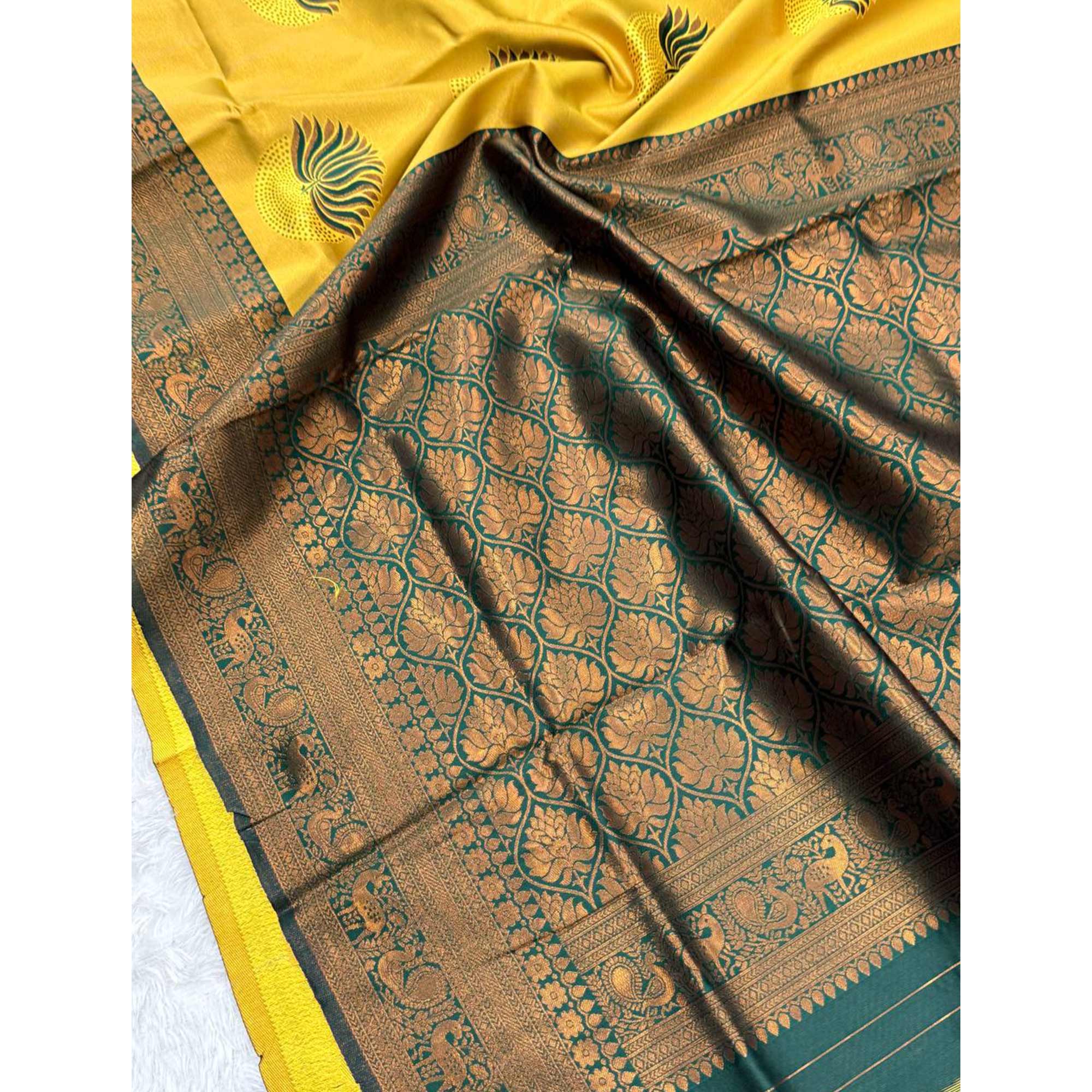 Yellow & Green Floral Zari Weaving Banarasi Silk Saree Embellished With Unique Border & Pallu - Image 6