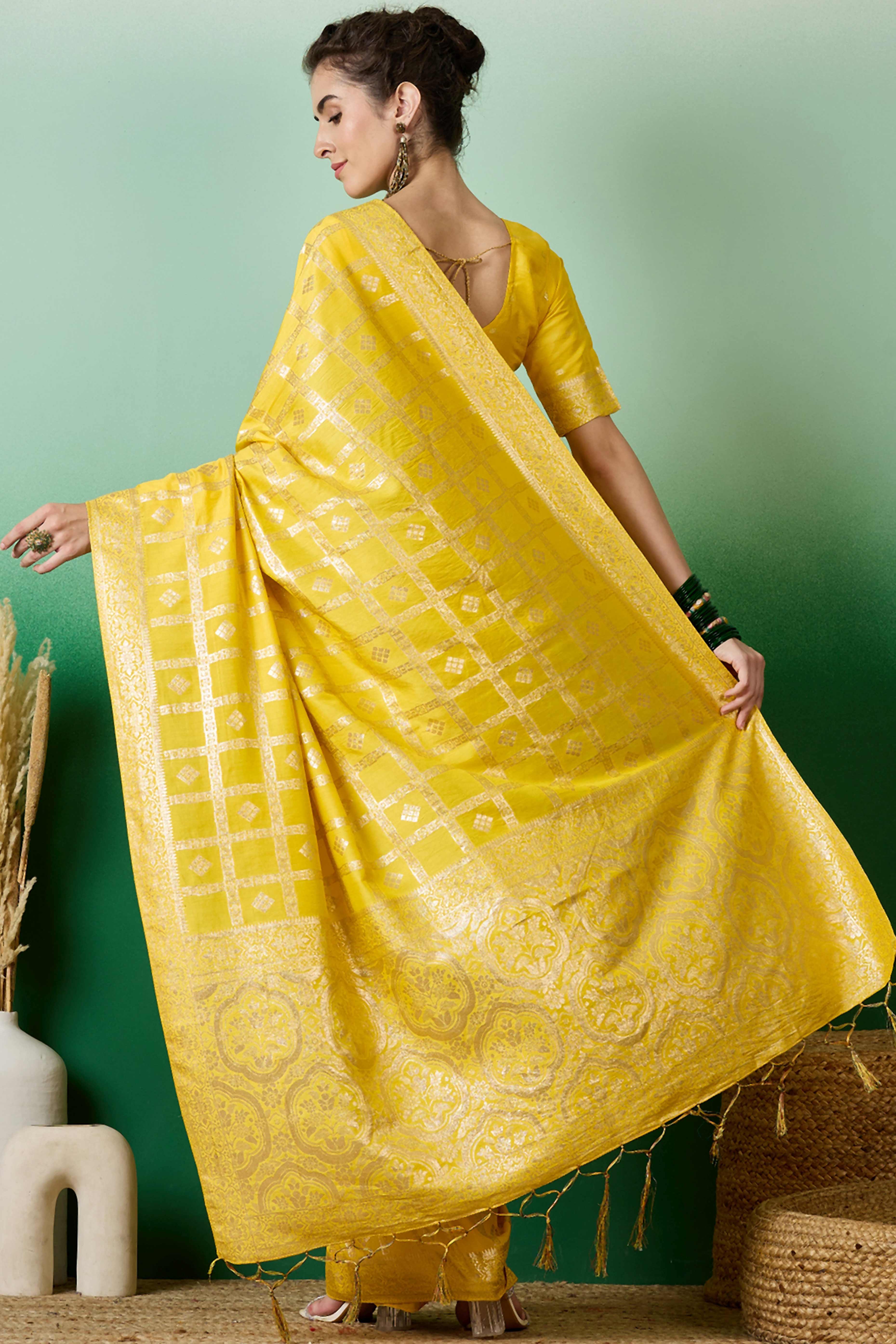 Yellow Jacquard Saree In Cotton Blend Featuring Elegant Floral Weaving & A Tasselled Pallu - Image 5