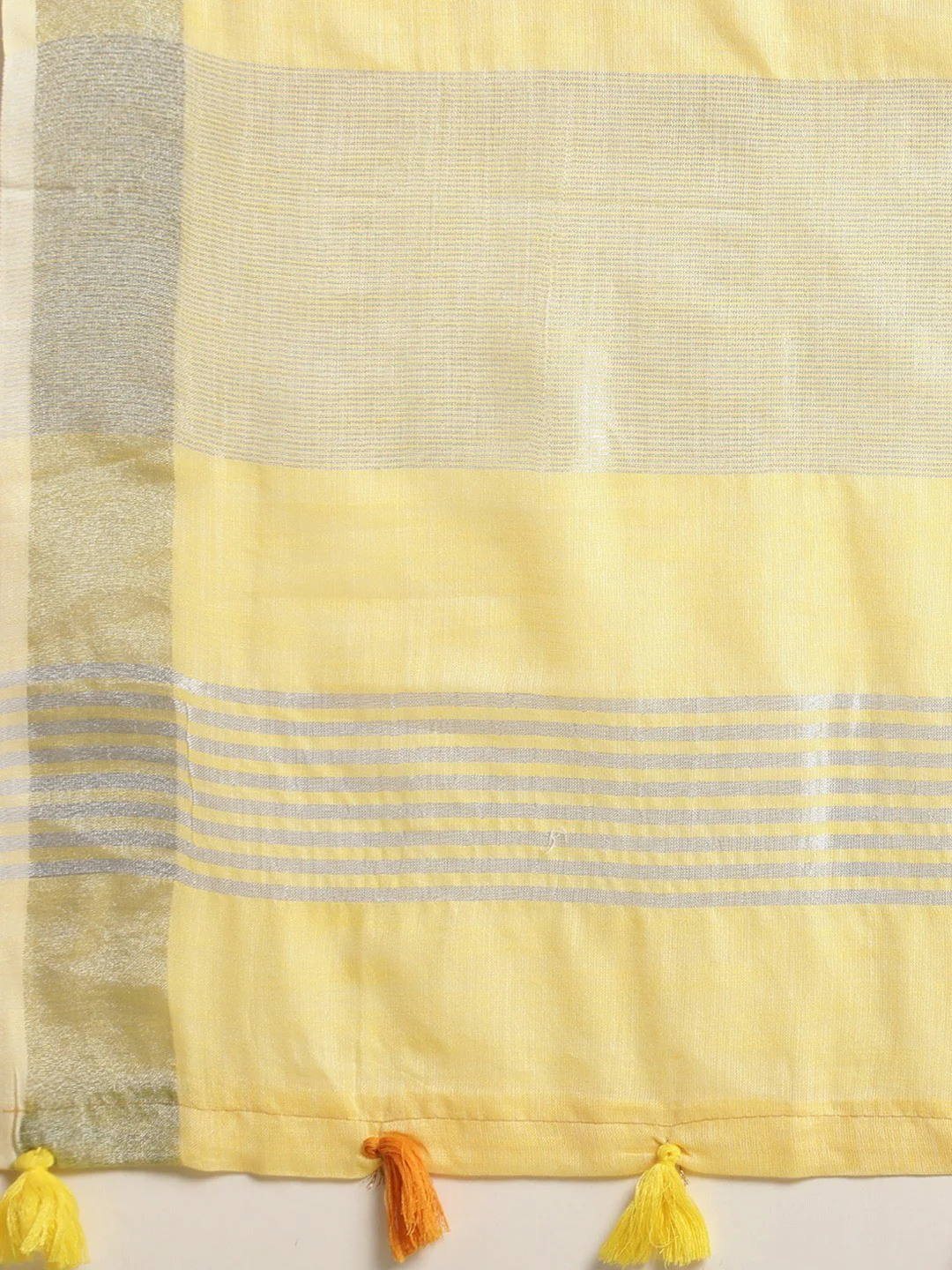 Yellow Linen Saree with Subtle Zari Detailing Lightweight Occasion Wear - Image 2